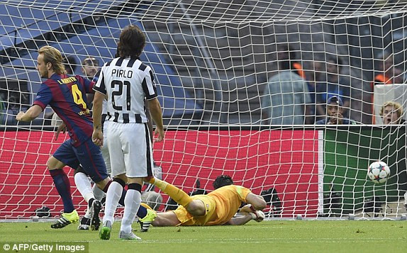 Kỳ tích của 'Gã khổng lồ xứ Catalan' ảnh 17