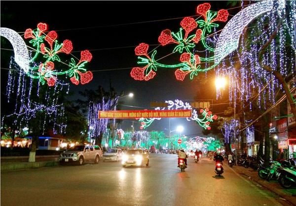 Tết Việt Online: Khắp nơi tưng bừng đón năm mới ảnh 45