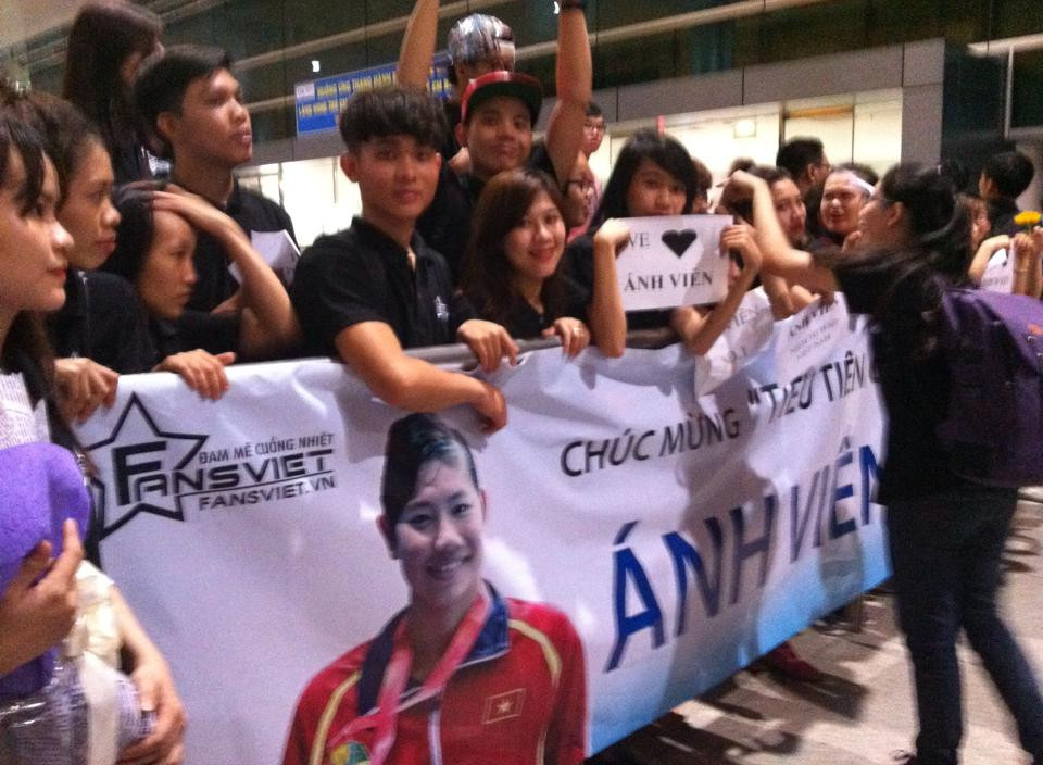 Kình ngư Ánh Viên được chào đón như người hùng ảnh 4