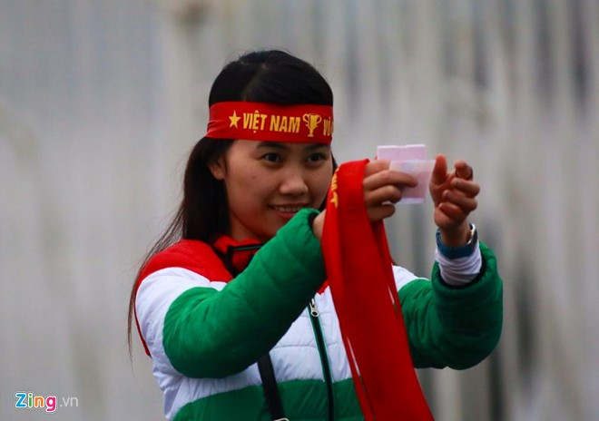 Huy Toàn giúp Olympic Việt Nam đánh bại Olympic Indonesia ảnh 3