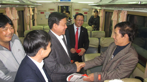 Tết Việt Online: Khắp nơi tưng bừng đón năm mới ảnh 12