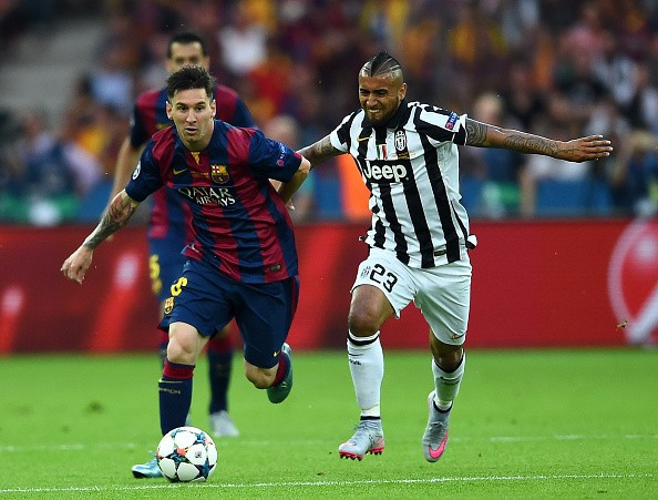 Kỳ tích của 'Gã khổng lồ xứ Catalan' ảnh 19