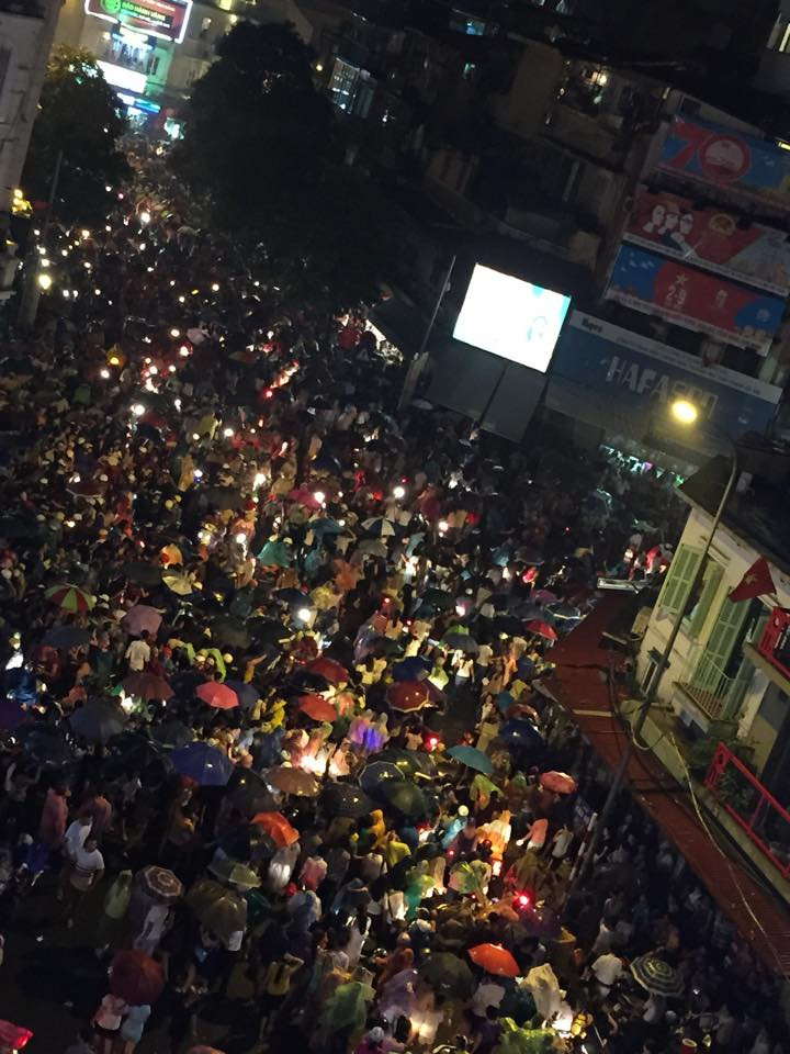 Pháo hoa rực sáng mừng Tết Độc lập ảnh 13