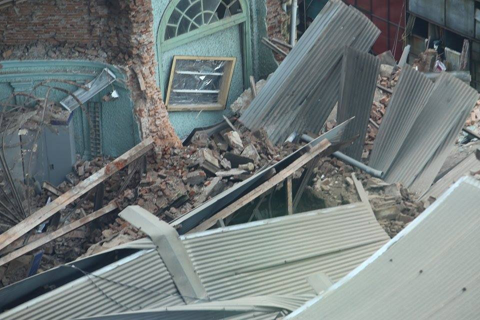 Sập nhà cũ ở Hà Nội, hai người tử vong dưới đống đổ nát ảnh 24
