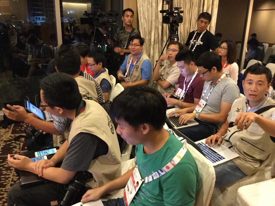 Ánh Viên rưng rưng nói lời cảm ơn thầy ảnh 2