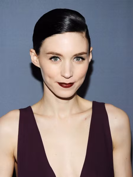 Rose Byrne Rooney Mara Ashley Olsen Emma Stone Jennifer Lopez Jessica Alba Joan Smalls Lily Collins Michelle Trachtenberg Rochelle Wiseman