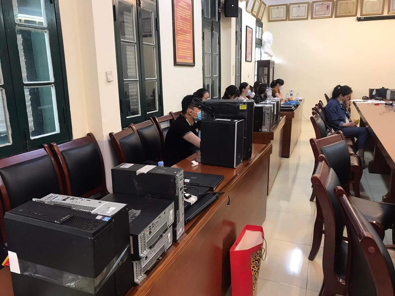 Tang vật thu giữ.