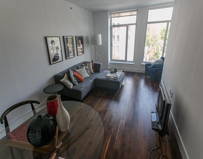 Sau khi tòa nhà mới hoàn thiện, người dân sẽ được chuyển tới căn hộ mới và hưởng ưu đãi là mức giá cho thuê thấp nhất