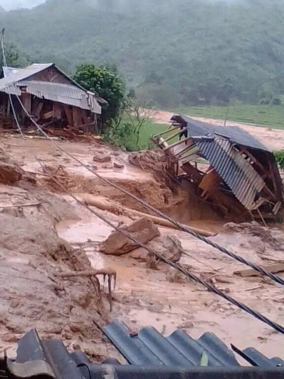 Hình ảnh mưa lũ tàn phá khủng khiếp ở Mường Lát ảnh 15