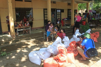 Gần 100 hộ dân vùng lũ Mường Lát vẫn phải đi ở nhờ ảnh 4