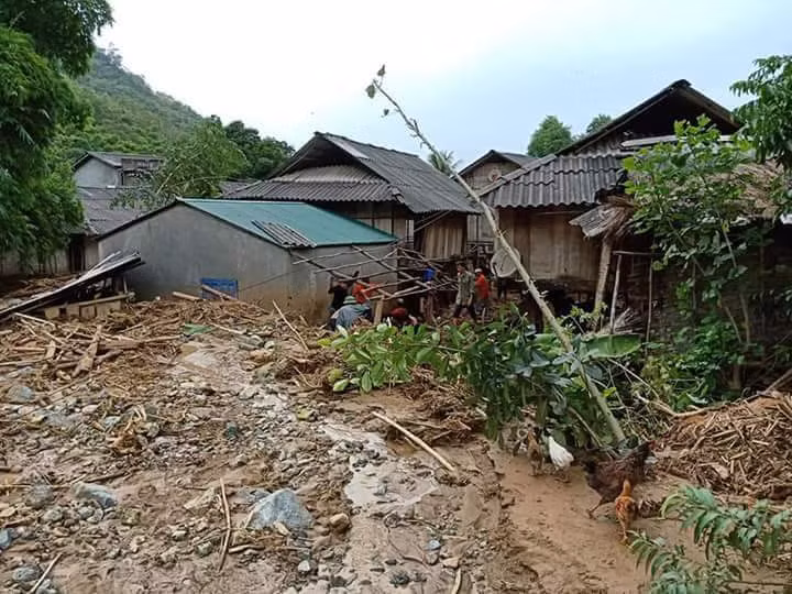 Hình ảnh mưa lũ tàn phá khủng khiếp ở Mường Lát ảnh 3