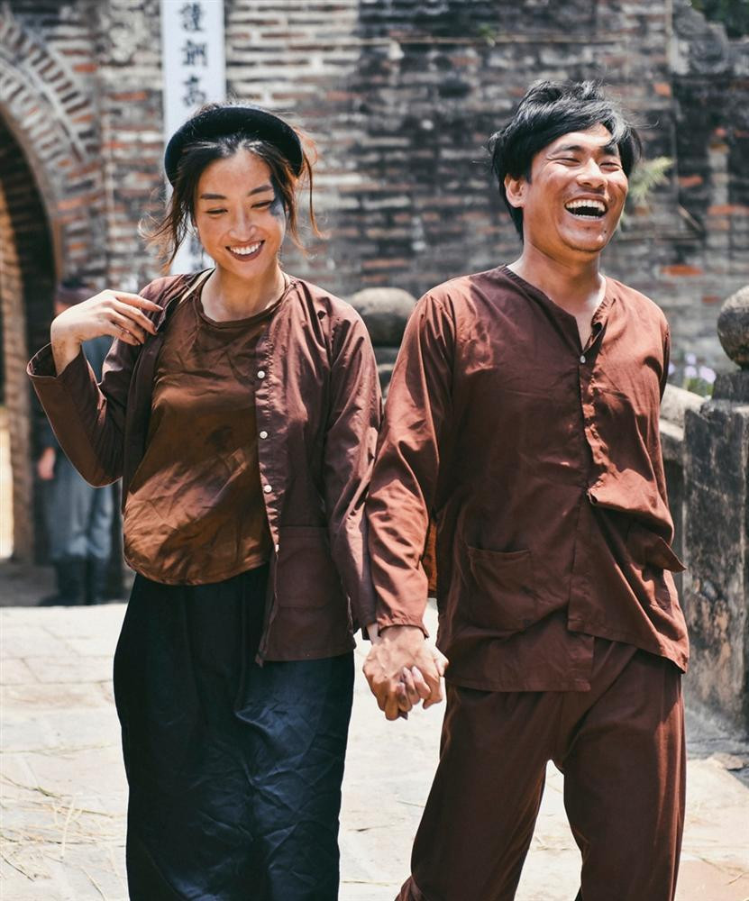 Diễn xuất của nàng hậu trong MV đã nhận được rất nhiều lời khen ngợi từ người hâm mộ.