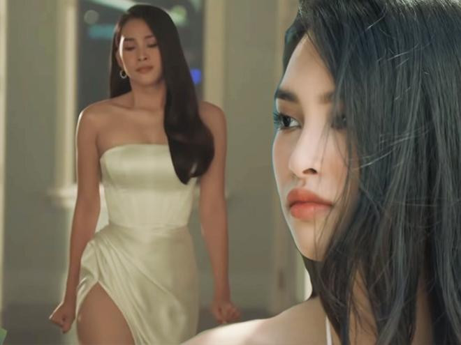 Sau thành công trong lần đầu lấn sân diễn xuất trong MV ca nhạc, Tiểu Vy đang ấp ủ thêm nhiều dự định mới mẻ khác hứa hẹn sẽ làm công chúng bất ngờ trong thời gian tới.