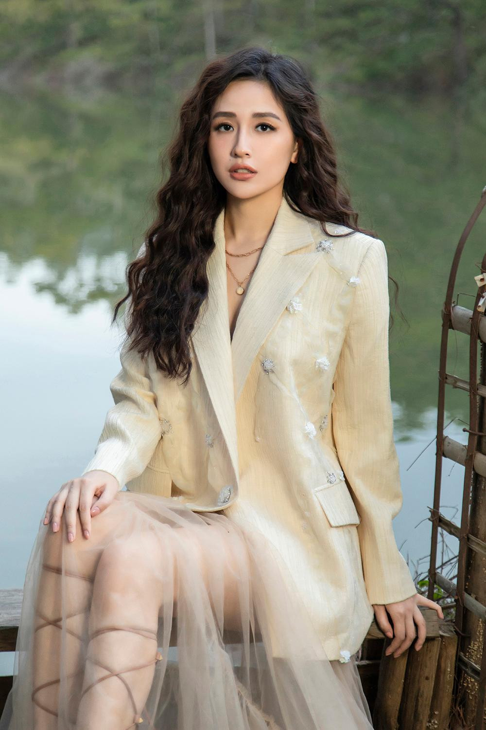 Dù ít tham gia các hoạt động giải trí song Mai Phương Thúy luôn nhận được sự quan tâm của người hâm mộ.