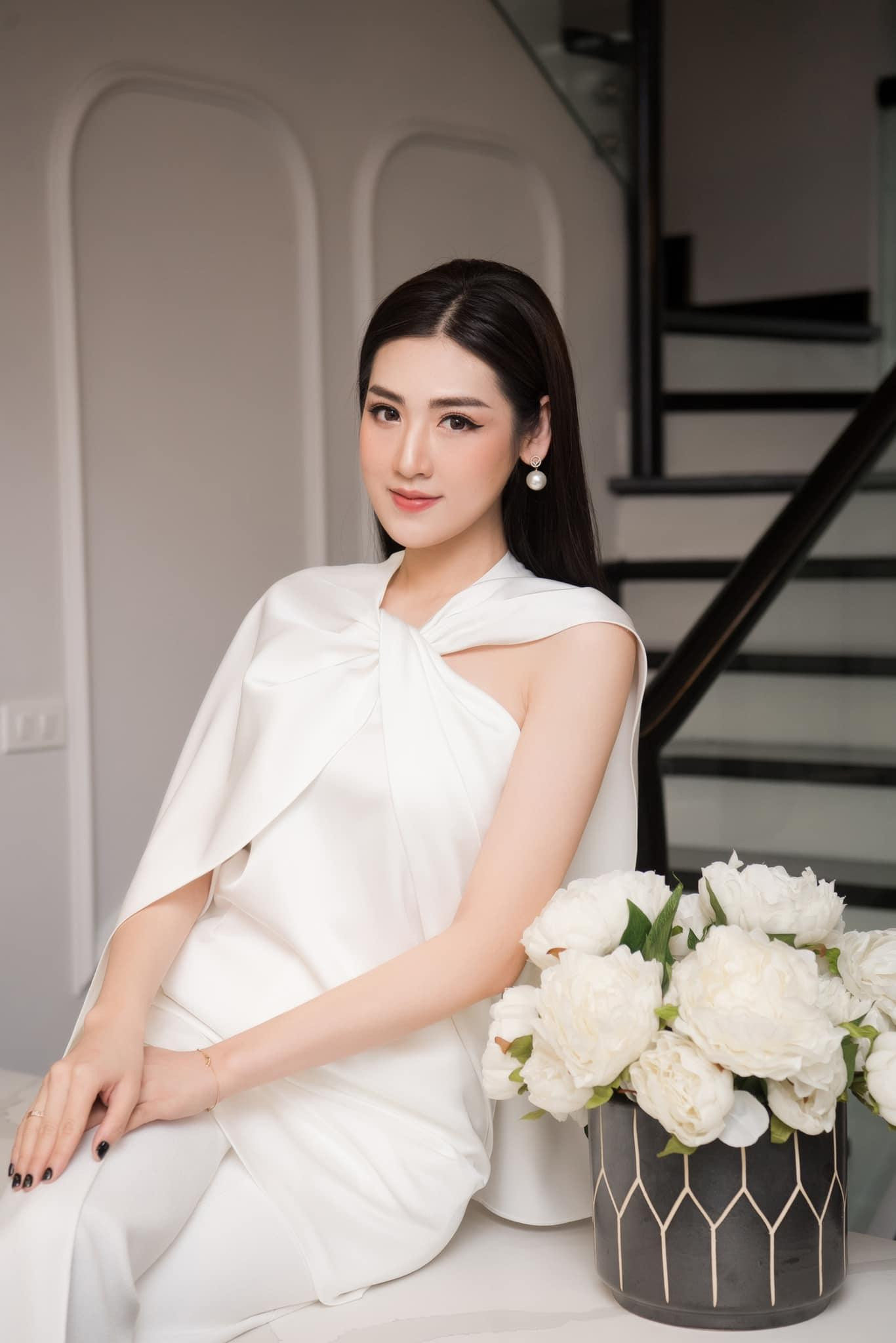 Tú Anh từng chia sẻ cô được ông xã ủng hộ hết mình việc quay trở lại showbiz sau khi sinh con.