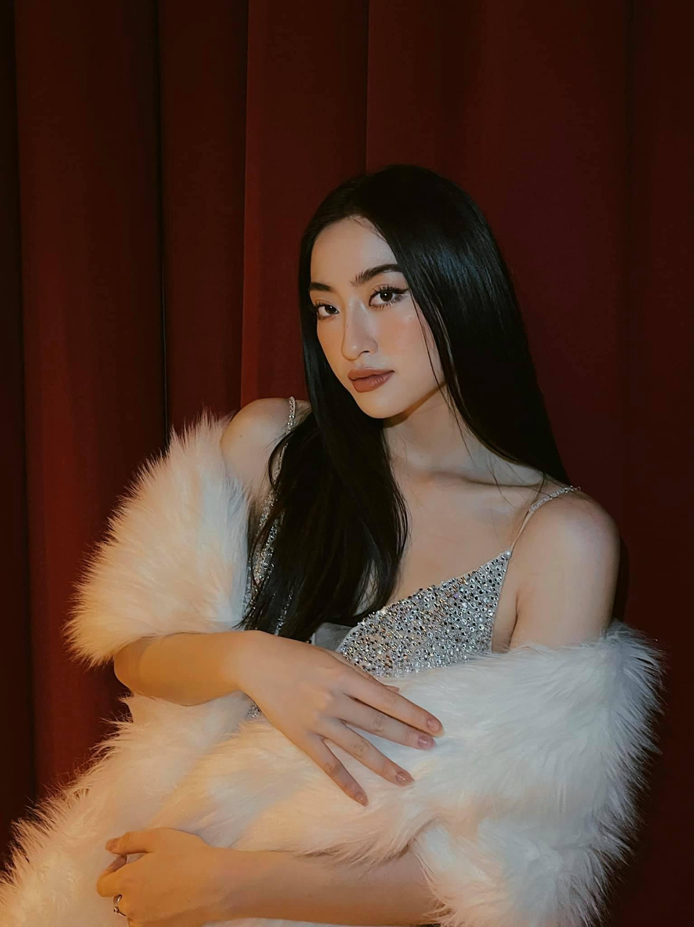 Nhan sắc của Miss World Vietnam 2019 ngày càng quyến rũ và gợi cảm. Nhan sắc của Miss World Vietnam 2019 ngày càng quyến rũ và gợi cảm.