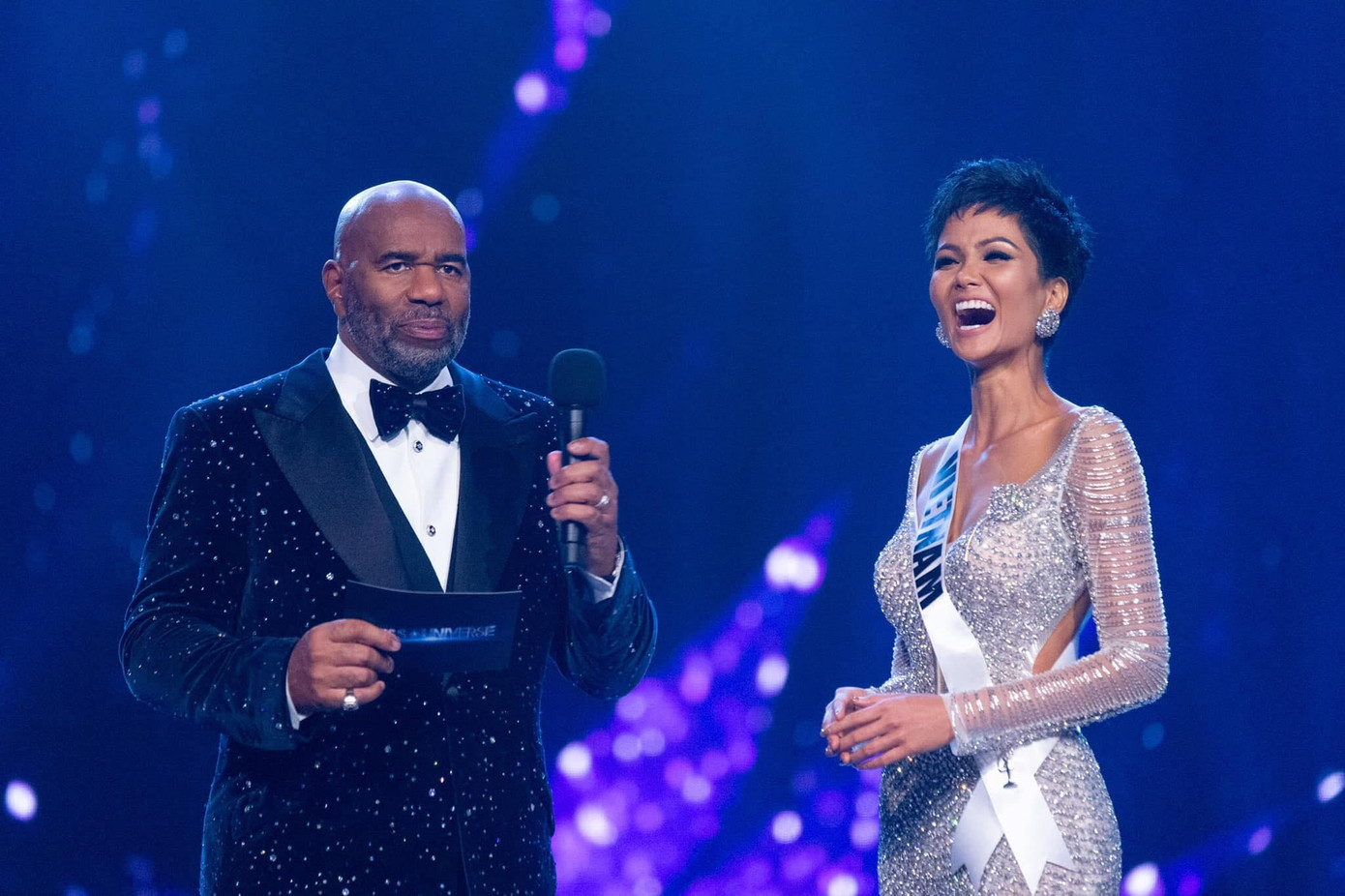 H'Hen Niê làm nên lịch sử khi giúp Việt Nam lọt top 5 Miss Universe 2018.