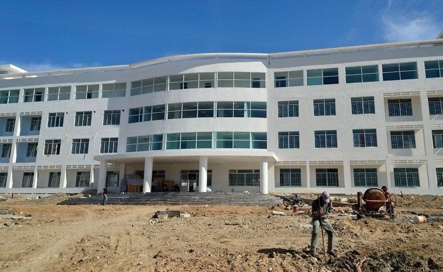 Dự án Bệnh viện Ung bướu Khánh Hoà đang được xây dựng (chụp tháng 5/2022). Ảnh L.H Dự án Bệnh viện Ung bướu Khánh Hoà đang được xây dựng (chụp tháng 5/2022). Ảnh L.H