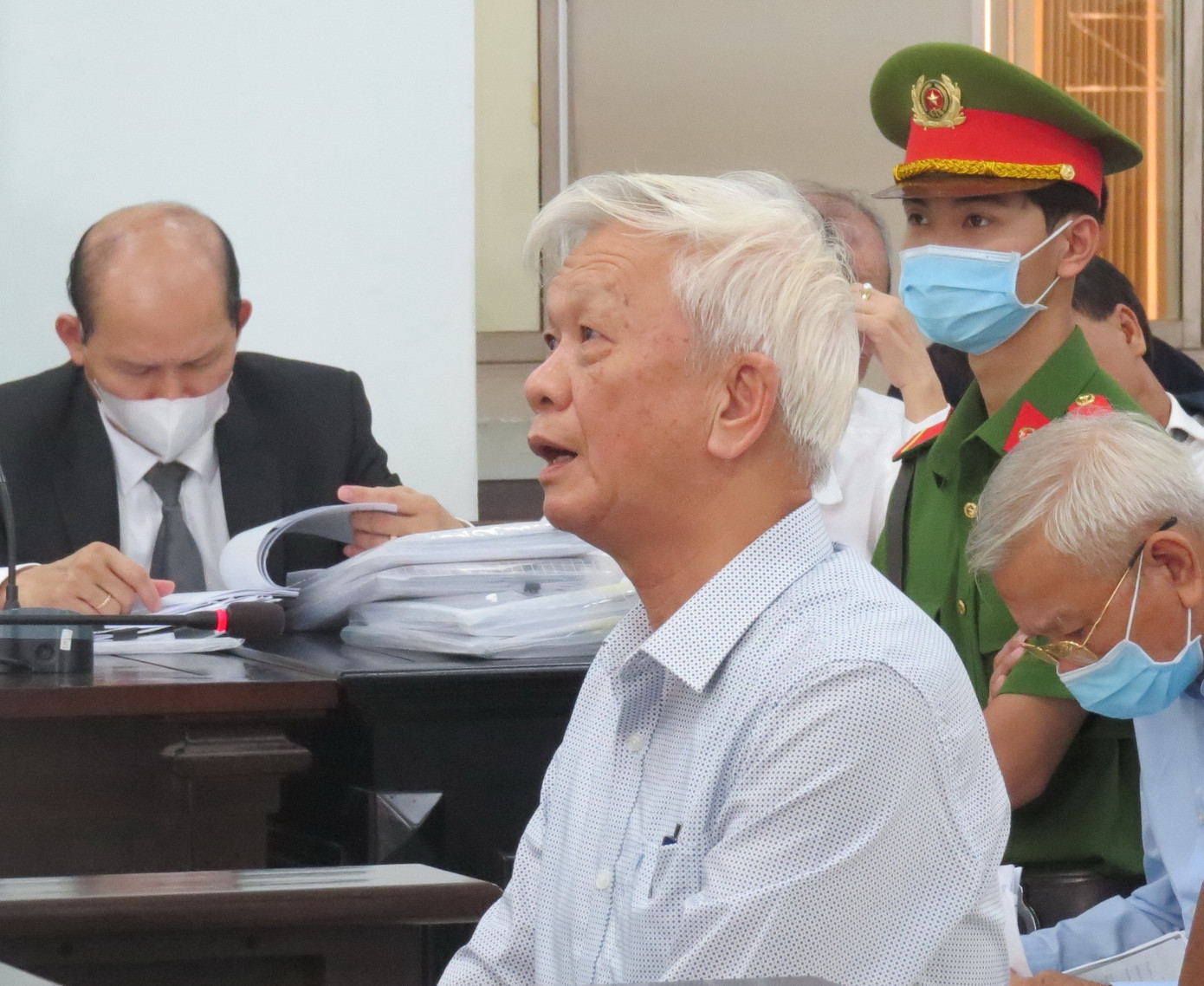 Bị cáo Nguyễn Chiến Thắng phải thụ án tổng cộng 12 năm tù. Ảnh L.H Bị cáo Nguyễn Chiến Thắng phải thụ án tổng cộng 12 năm tù. Ảnh L.H