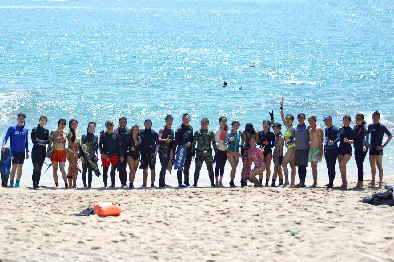 Nhóm Reef Master Vietnam tại vùng biển Vĩnh Hy Nhóm Reef Master Vietnam tại vùng biển Vĩnh Hy