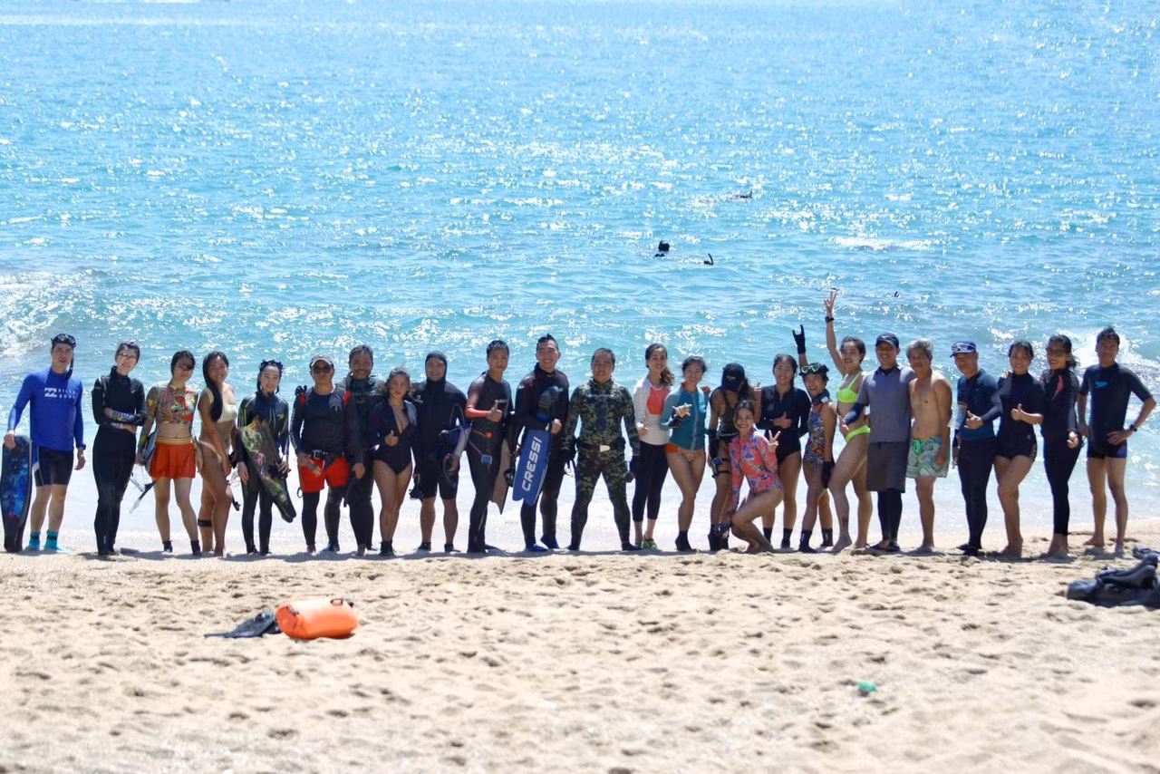 Nhóm Reef Master Vietnam tại vùng biển Vĩnh Hy Nhóm Reef Master Vietnam tại vùng biển Vĩnh Hy