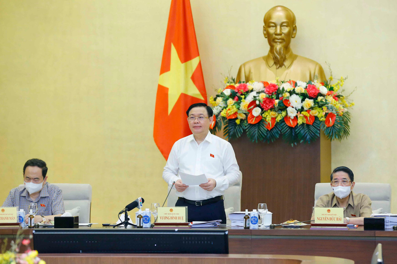 Lãnh đạo Quốc hội làm việc với Thường trực Uỷ ban Kinh tế Lãnh đạo Quốc hội làm việc với Thường trực Uỷ ban Kinh tế