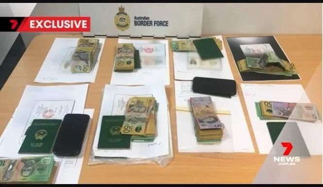 Hình ảnh được cho là tang vật bị cảnh sát Úc thu giữ từ các tiếp viên. (Ảnh: 7 News). Hình ảnh được cho là tang vật bị cảnh sát Úc thu giữ từ các tiếp viên. (Ảnh: 7 News).