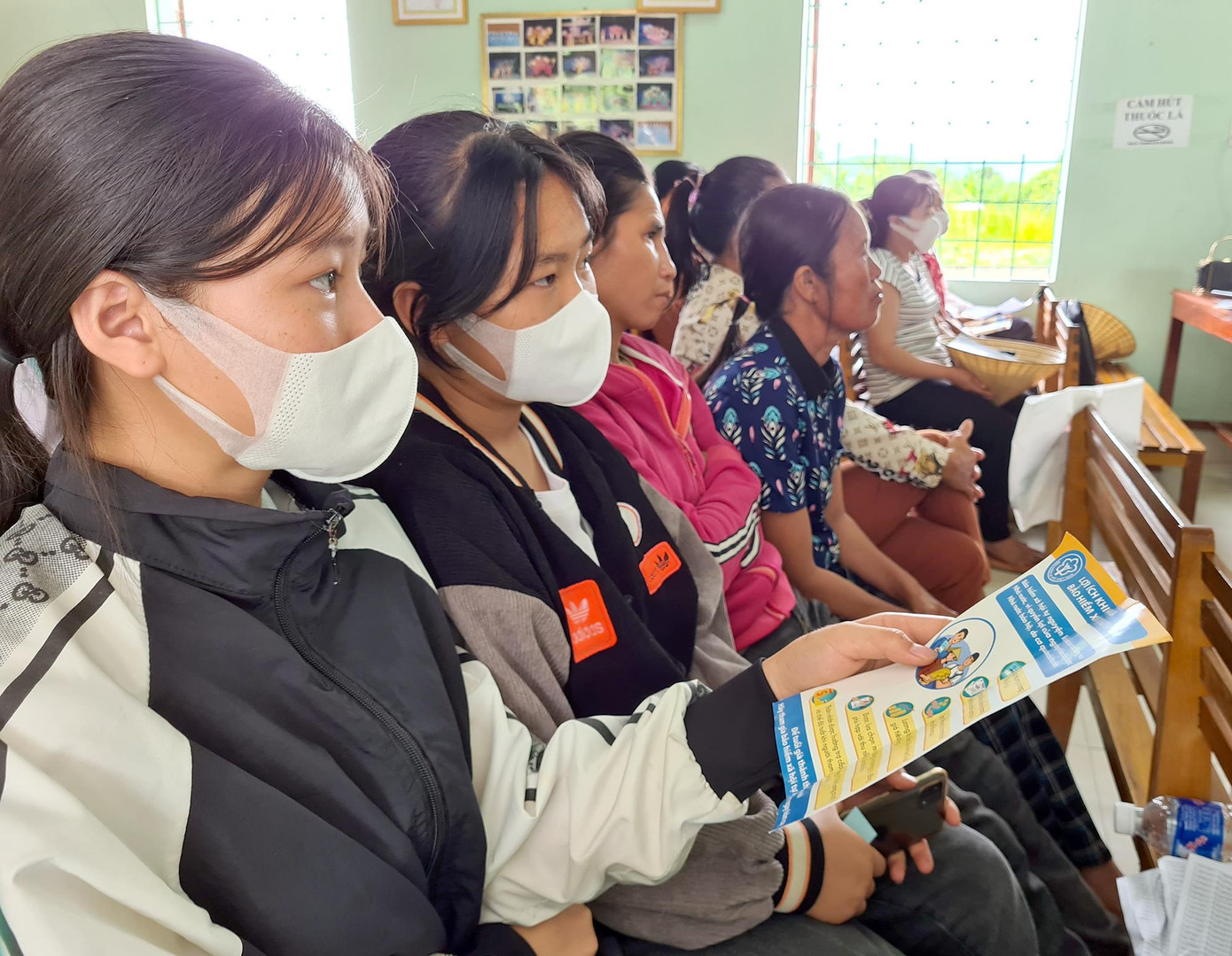 Quy định đóng BHXH tối thiểu 15 năm có lương hưu chỉ áp dụng với người nghỉ hưu đúng tuổi (Ảnh minh hoạ: LV). Quy định đóng BHXH tối thiểu 15 năm có lương hưu chỉ áp dụng với người nghỉ hưu đúng tuổi (Ảnh minh hoạ: LV).