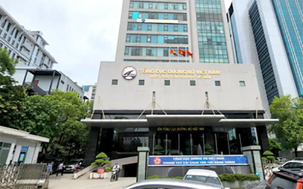 Bộ GTVT chính thức trình dự thảo nghị định sắp xếp lại bộ máy, trong đó có việc bỏ Tổng cục Đường bộ để lập 2 đơn vị mới cấp cục. Bộ GTVT chính thức trình dự thảo nghị định sắp xếp lại bộ máy, trong đó có việc bỏ Tổng cục Đường bộ để lập 2 đơn vị mới cấp cục.