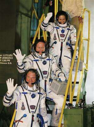 Bất ngờ với nữ nghị sỹ - phi hành gia Nga tại APPF-26 ảnh 2