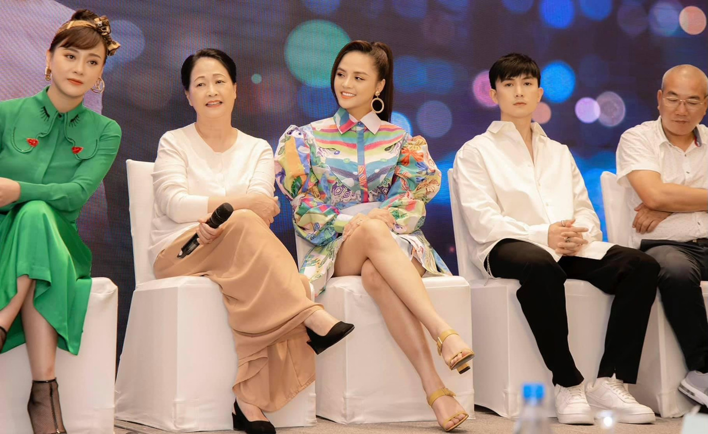 Được giao vai ác là một mơ ước của Như Quỳnh Được giao vai ác là một mơ ước của Như Quỳnh