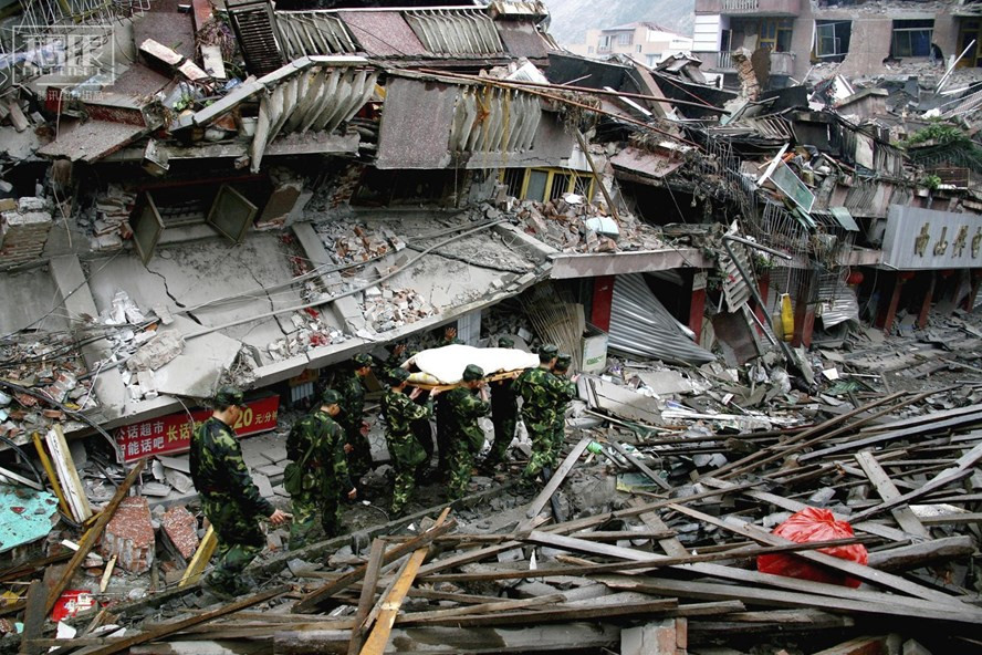 Trận động đất này khiến bao người tử vong?