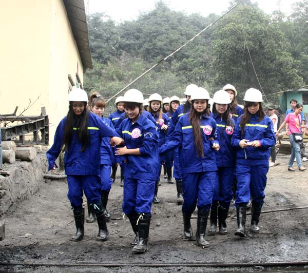 Đặt chân lên đất chứa “vàng đen’