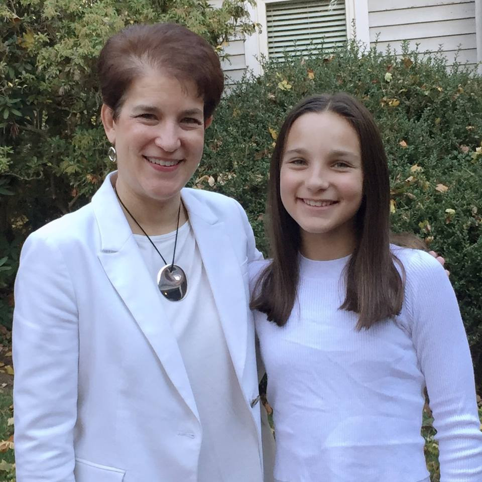 Ông Donald Trump cùng vợ đi bỏ phiếu ảnh 11