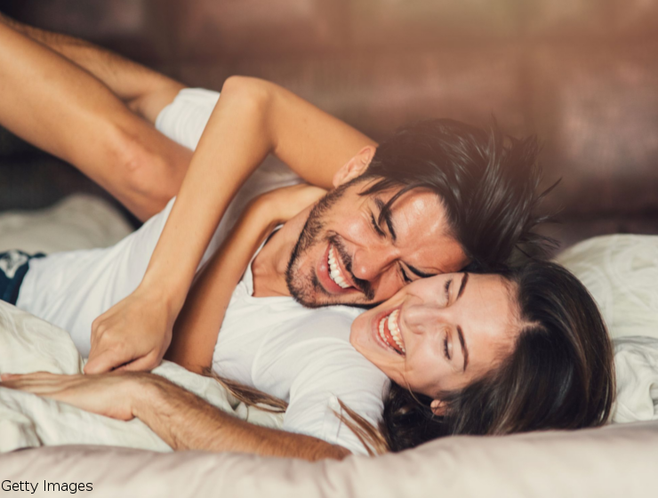 Mỗi tuần 1 lần đủ để vợ chồng gắn bó, ít hơn đe dọa tan vỡ.