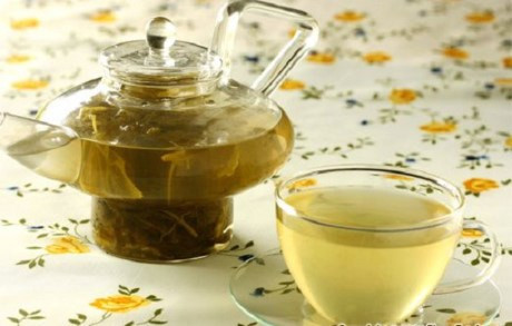 Nhìn vị trí tóc bạc sớm đoán nhiều bệnh nan y ảnh 2