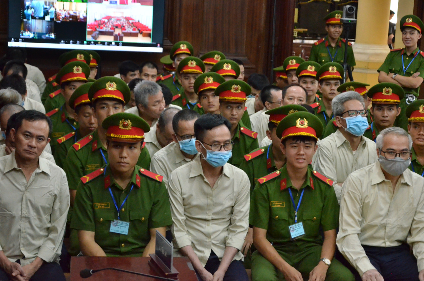 Các bị cáo tại phiên tòa. Ảnh: Tân Châu