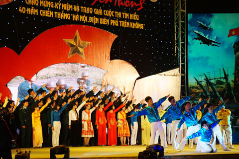 Các tiết mục văn nghệ đặc sắc và công phu trong đêm hội