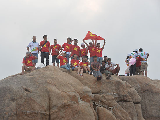 Những “chiến binh” Viettel đem sóng 4G ở cực Đông của Tổ quốc ảnh 2