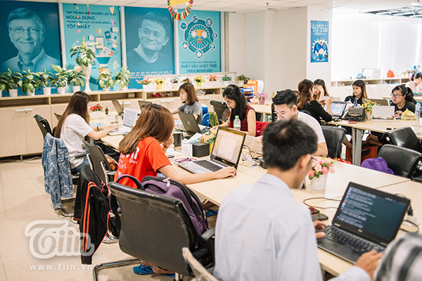 CEO 9X được Forbes vinh danh: Từng học lại 4 lần, khách hàng chửi thậm tệ ảnh 2