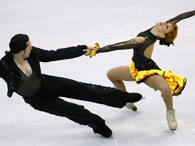 Đôi VĐV trượt băng nghệ thuật của Nga tại giải ISU World Figure Skating Championships / ảnh Reuters