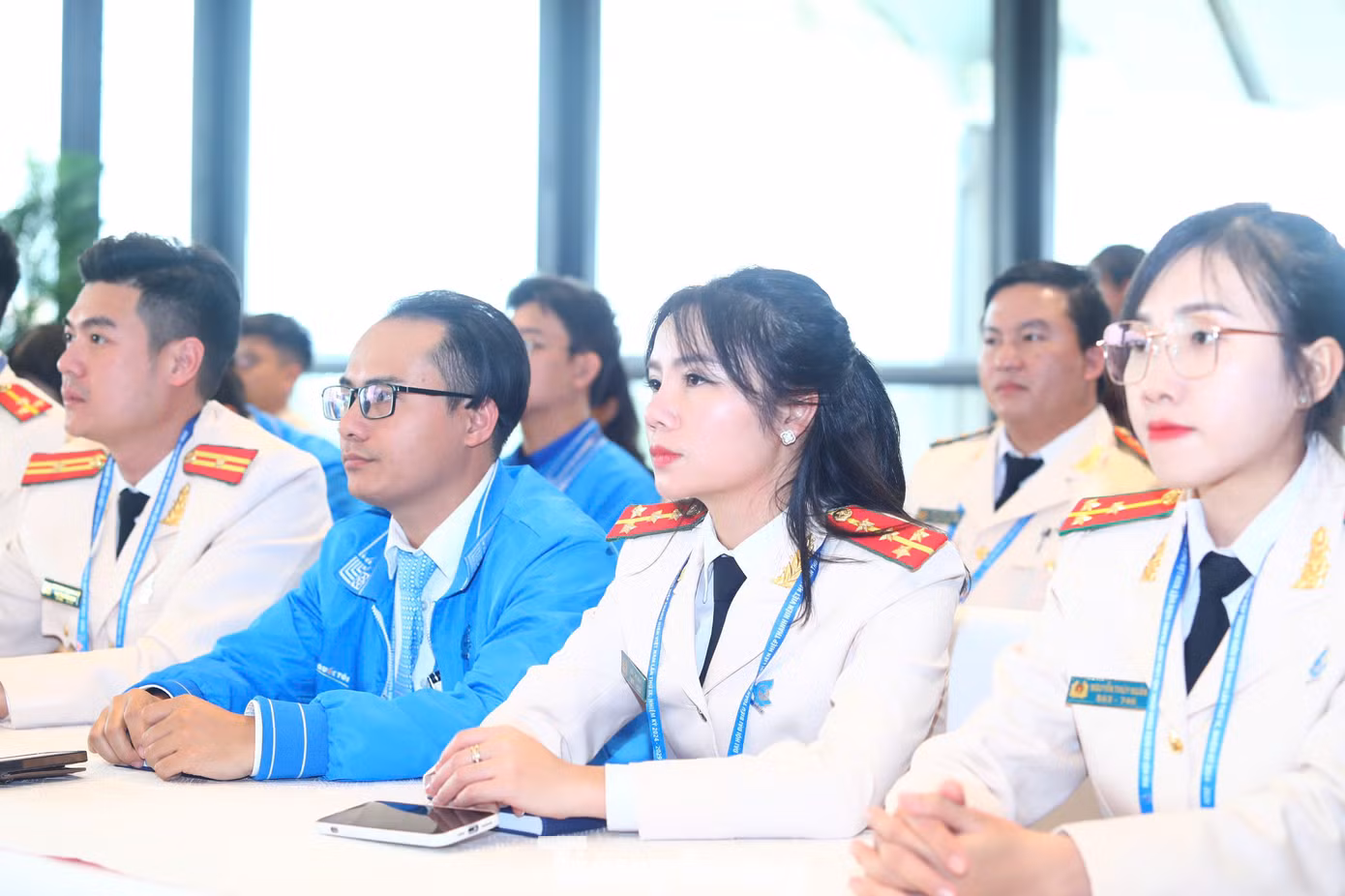 Các đại biểu tham gia tại tổ thảo luận số 1. Ảnh: Bảo Anh Các đại biểu tham gia tại tổ thảo luận số 1. Ảnh: Bảo Anh
