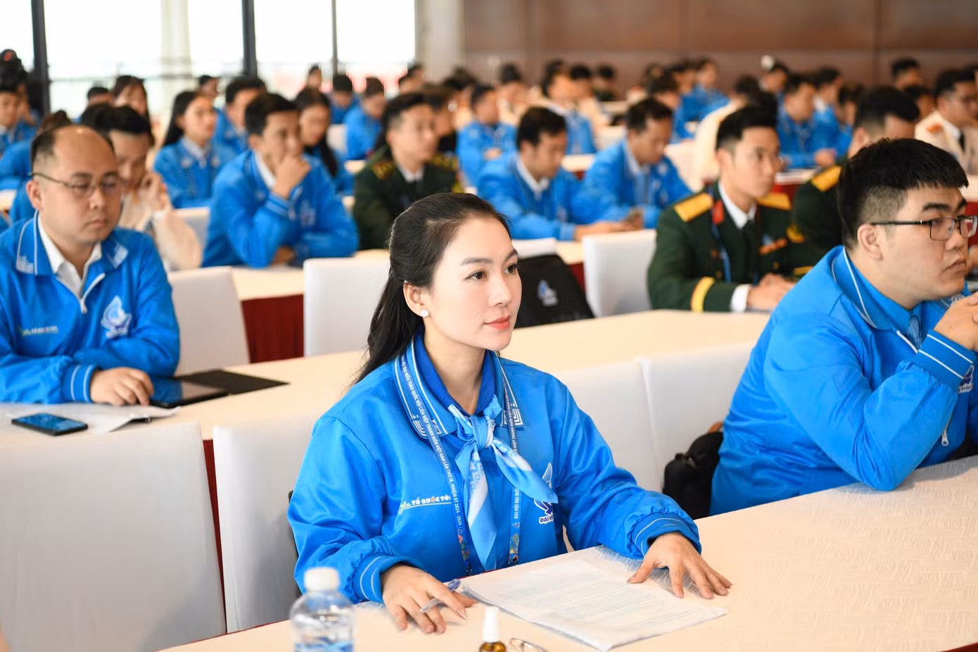 Các đại biểu tại Tổ thảo luận số 2