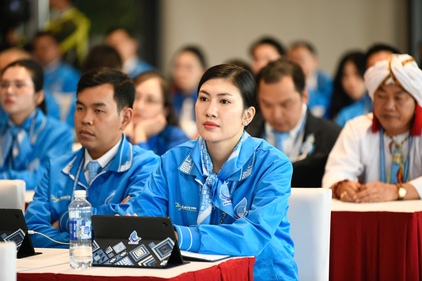 Các đại biểu tại Tổ thảo luận số 2 Các đại biểu tại Tổ thảo luận số 2