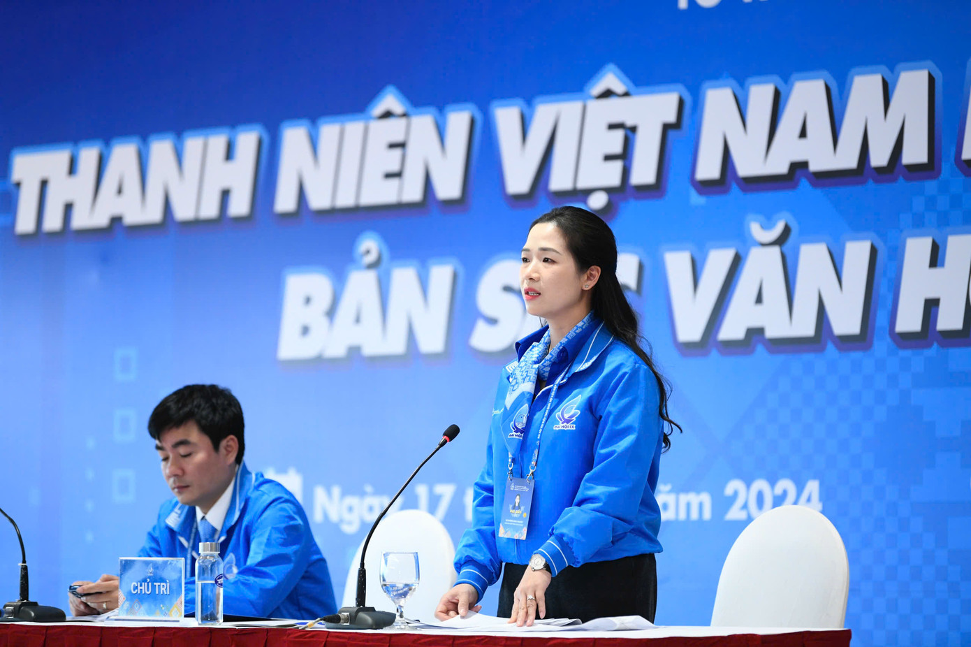 Chị Dương Minh Nguyệt - Bí thư Tỉnh Đoàn, Chủ tịch Hội LHTN Việt Nam tỉnh Tuyên Quang phát biểu tại tổ thảo luận số 2. Chị Dương Minh Nguyệt - Bí thư Tỉnh Đoàn, Chủ tịch Hội LHTN Việt Nam tỉnh Tuyên Quang phát biểu tại tổ thảo luận số 2.