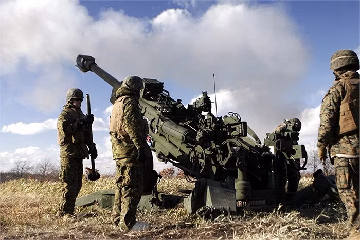 Đại bác M777 với cỡ đạn 155 mm