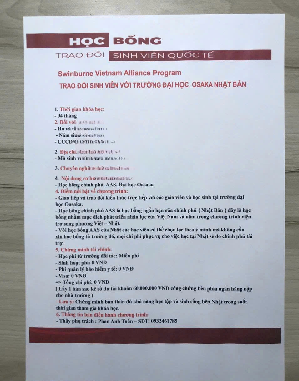 Đối tượng làm giả giấy chứng nhận du học để bắt A. tìm cách lấy tiền người thân Đối tượng làm giả giấy chứng nhận du học để bắt A. tìm cách lấy tiền người thân