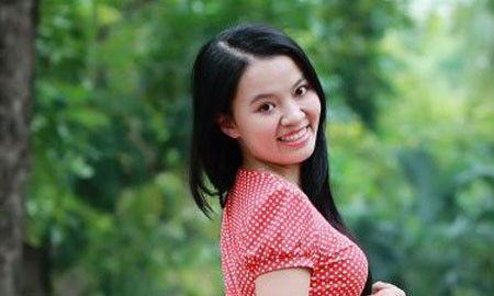 Thủ khoa Trường ĐH Khoa học tự nhiên Hà Nội Nguyễn Thị Huyền Trang