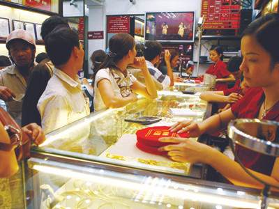 Giá vàng mấy ngày qua hút sự chú ý của giới đầu tư. Ảnh: Hồng Vĩnh