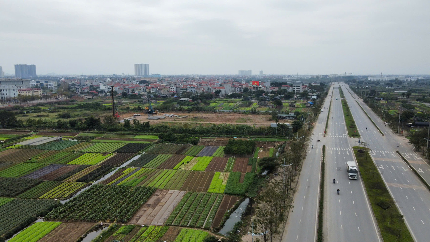 Chủ tịch Trần Sỹ Thanh yêu cầu các sở, ngành liên quan và UBND quận Bắc Từ Liêm tập trung chỉ đạo, phấn đấu phê duyệt Quy hoạch phân khu xây dựng KCNC sinh học Hà Nội, tỷ lệ 1/2000 trong tháng 3/2025; hoàn thành GPMB chậm nhất tháng 8/2025 và khởi công xây dựng vào trước ngày 2/9/2025".